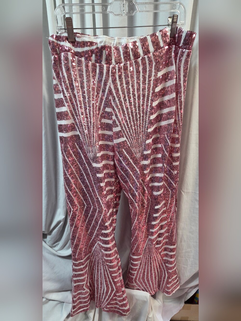 Sequin Patterned Wide-Leg Pants in Rose Pink and White